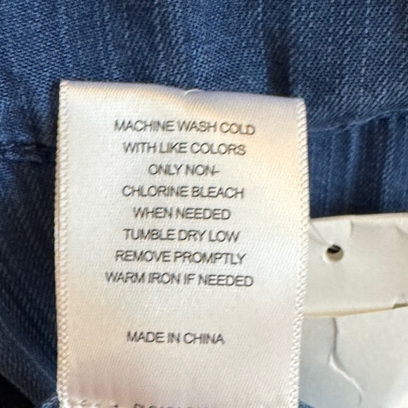 NWT A Loves A 100% Lyocell Chambray Dress, Size XS - Picture 7 of 7